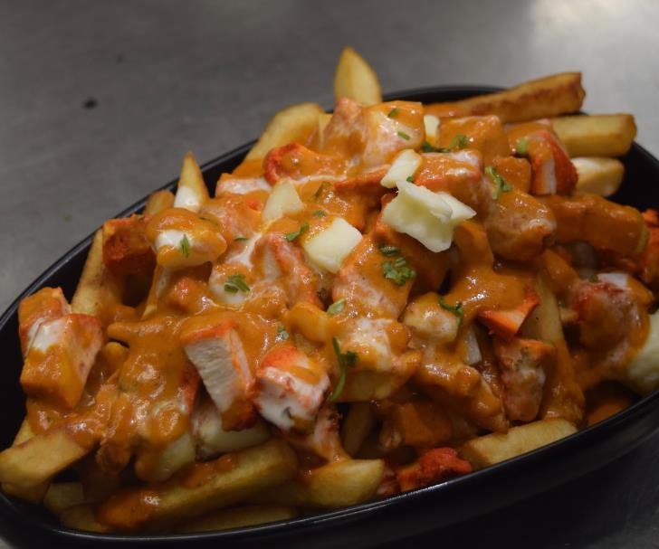 Butter Chicken Poutine